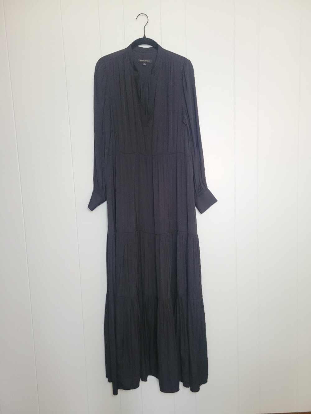 Banana Republic Maxi Dress Black Tiered Long Sleeve Draped Fit Lightweight SM